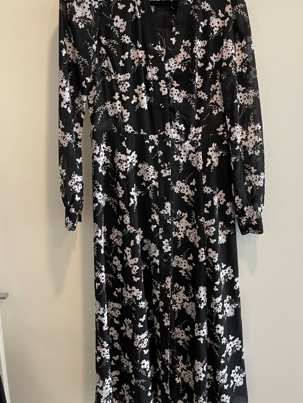 MICHAEL Michael Kors Black Dress with White Floral Print - Long Sleeve Midi